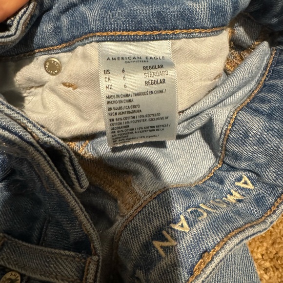 American Eagle Mom Jeans - Picture 3 of 3